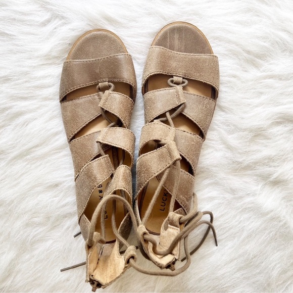 Lucky Brand 👣 Tazu Leather Suede Block Heel Sandals - Picture 5 of 12